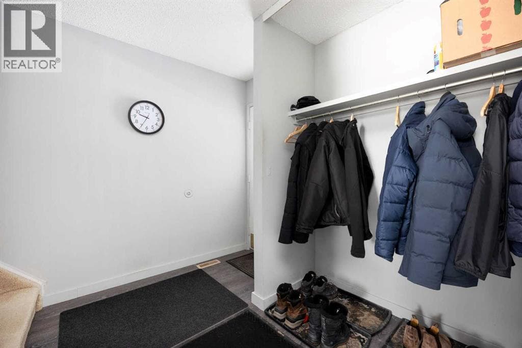 113 Sirius Avenue — photo 3