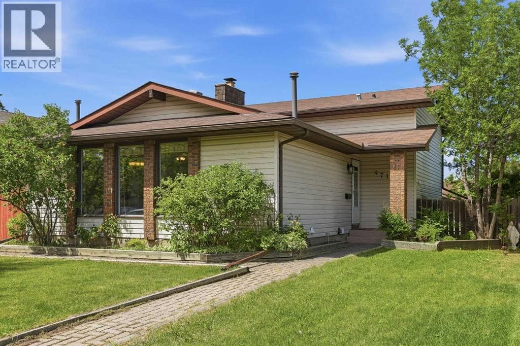 471 Berkley Crescent NW — photo 3