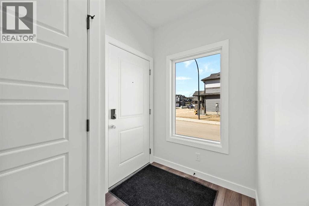 215 Sora Terrace SE — photo 3