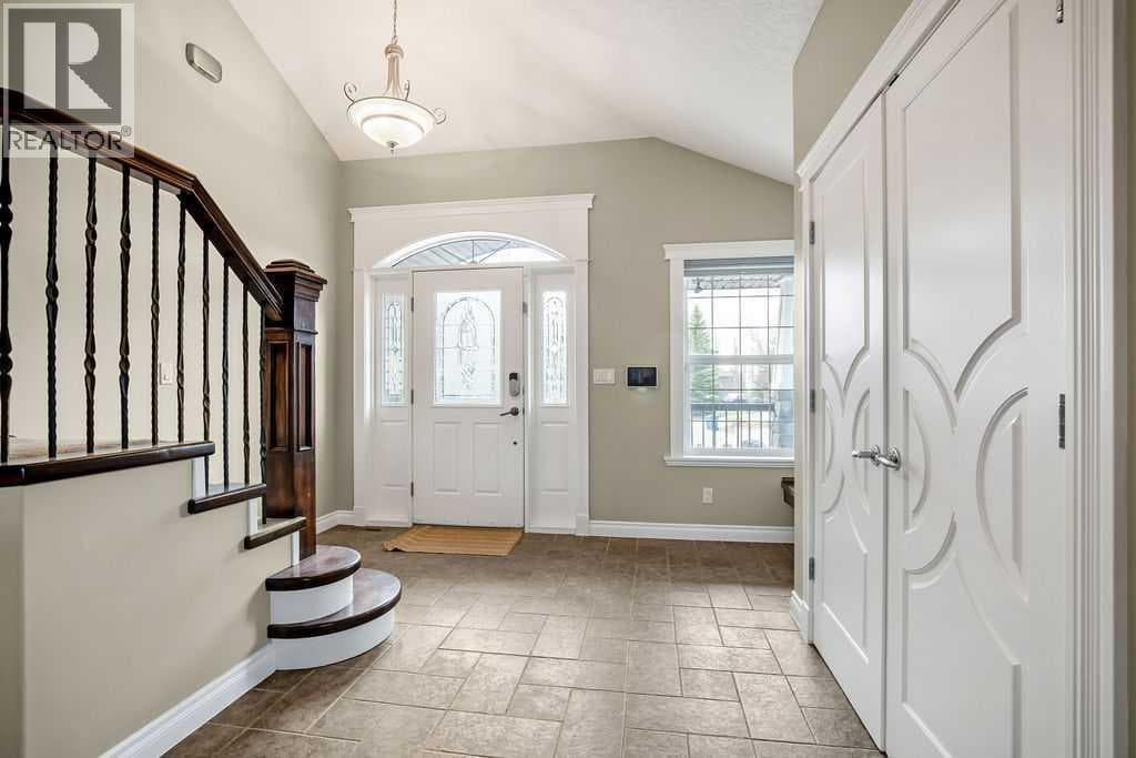 105 Lang Place — photo 4