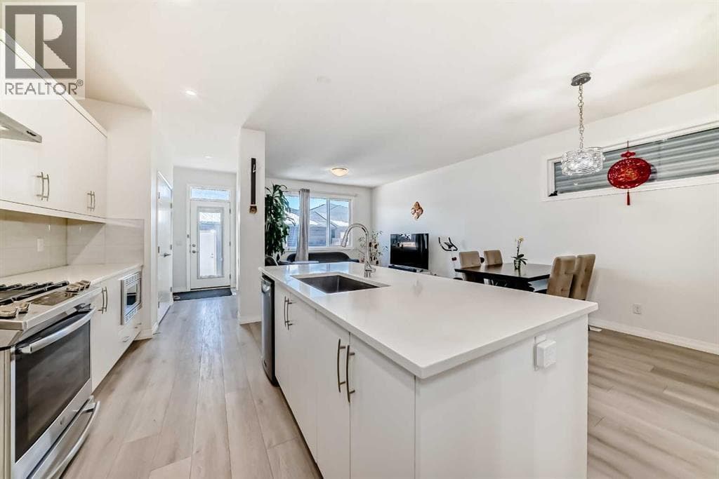108 Wolf Creek Manor SE — photo 2