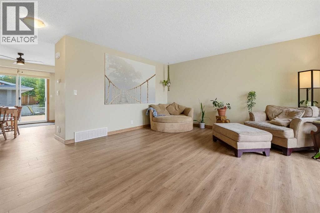 10 Carolina Drive — photo 3