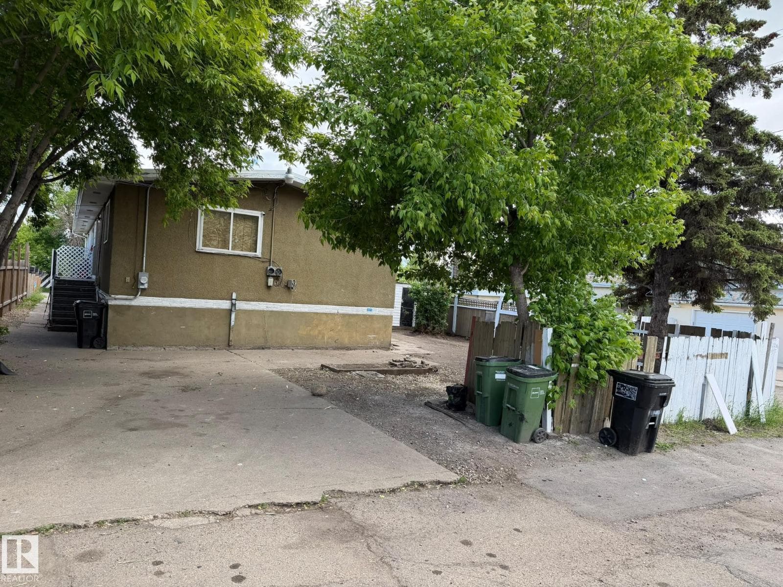 13208 91 ST NW