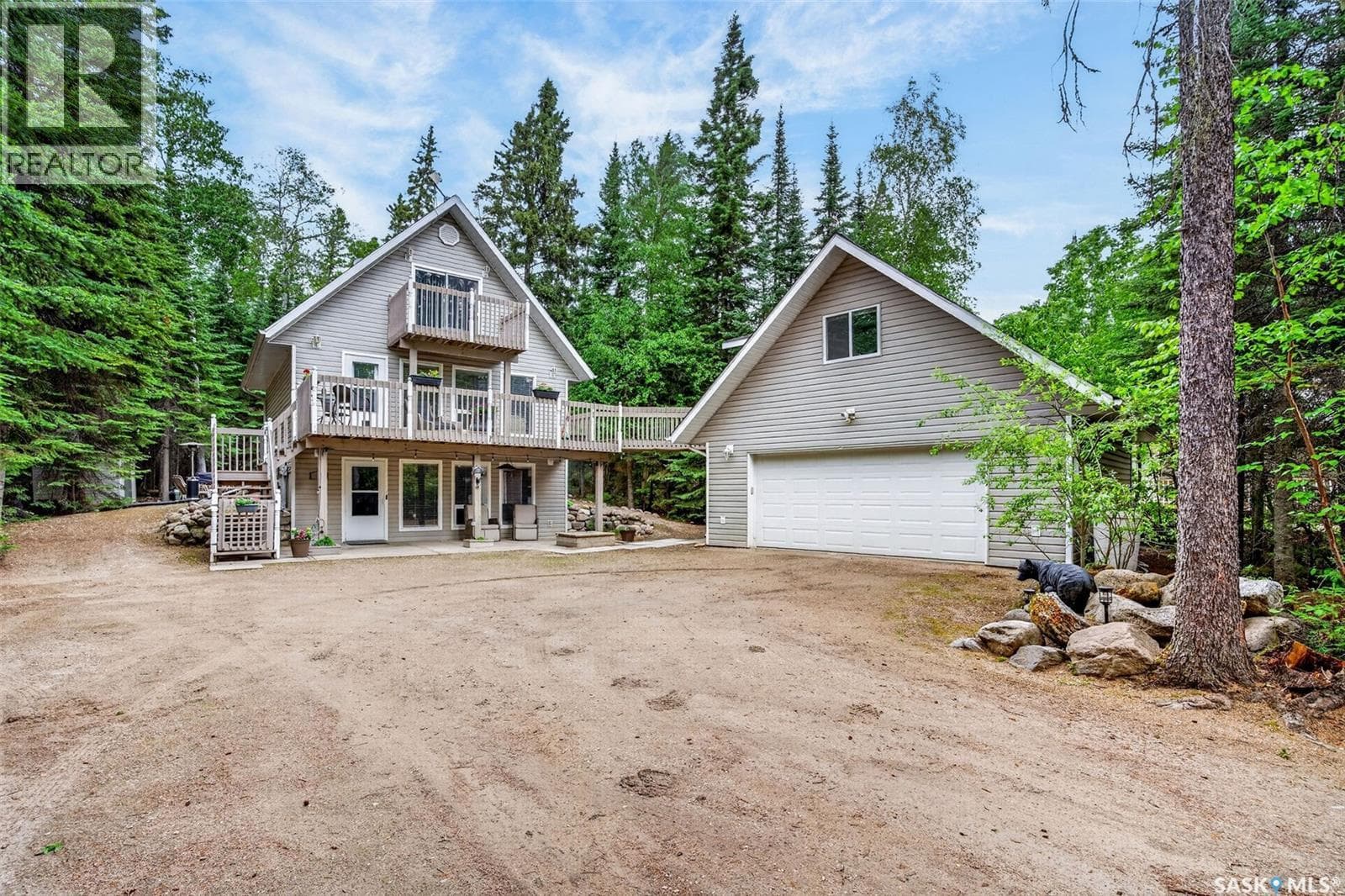 603 Marine DRIVE — photo 2