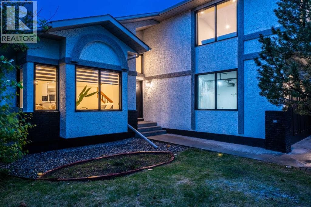 8266 Edgebrook Drive — photo 2