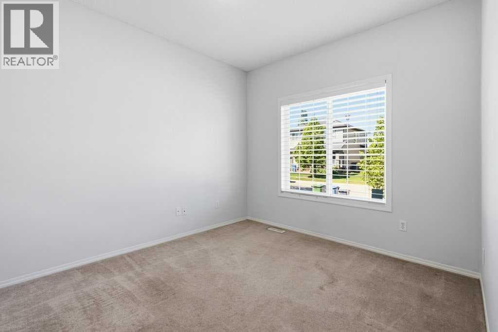 23 McIntyre Place NW — photo 5