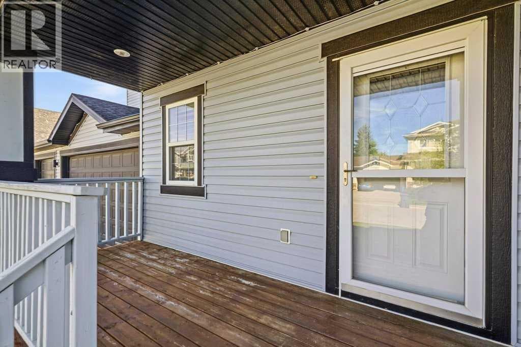 23 McIntyre Place NW — photo 2