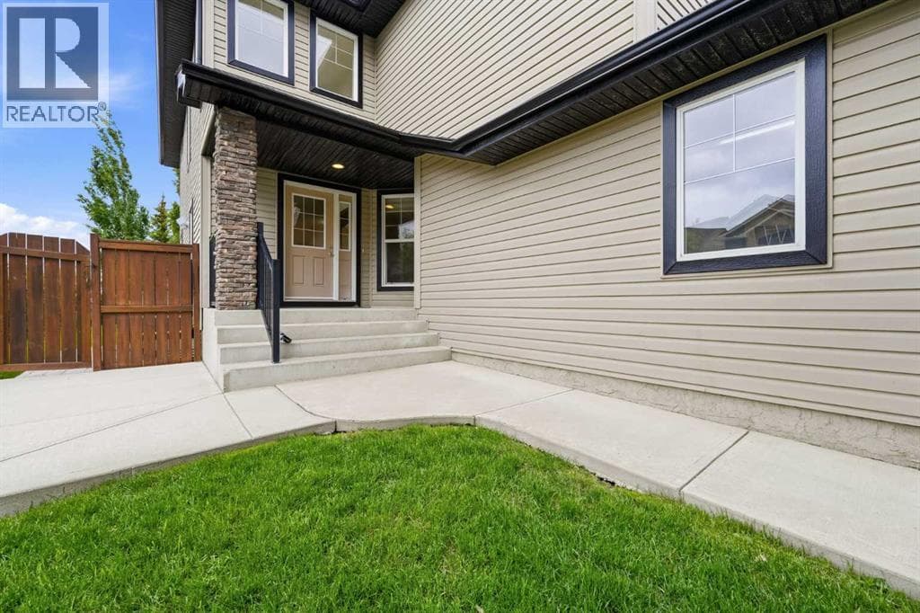 137 Evanscove Circle NW — photo 2