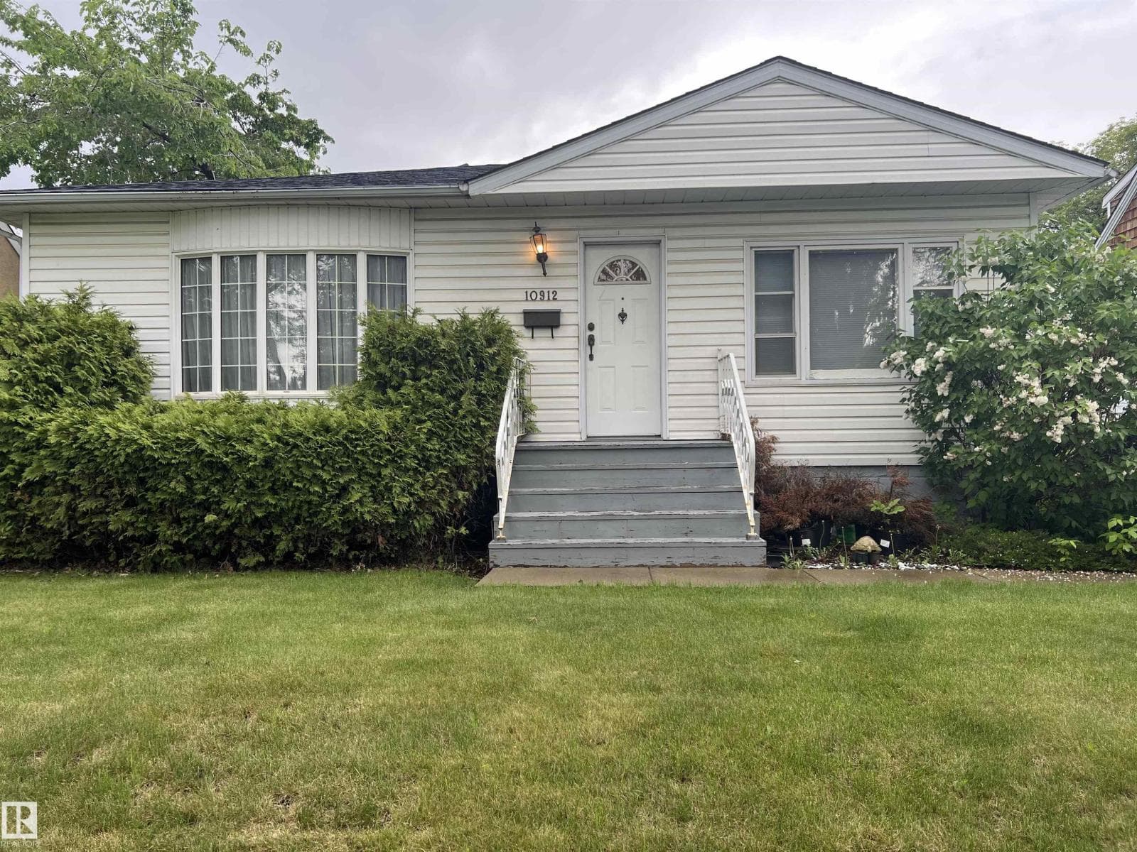 10912 132 ST NW