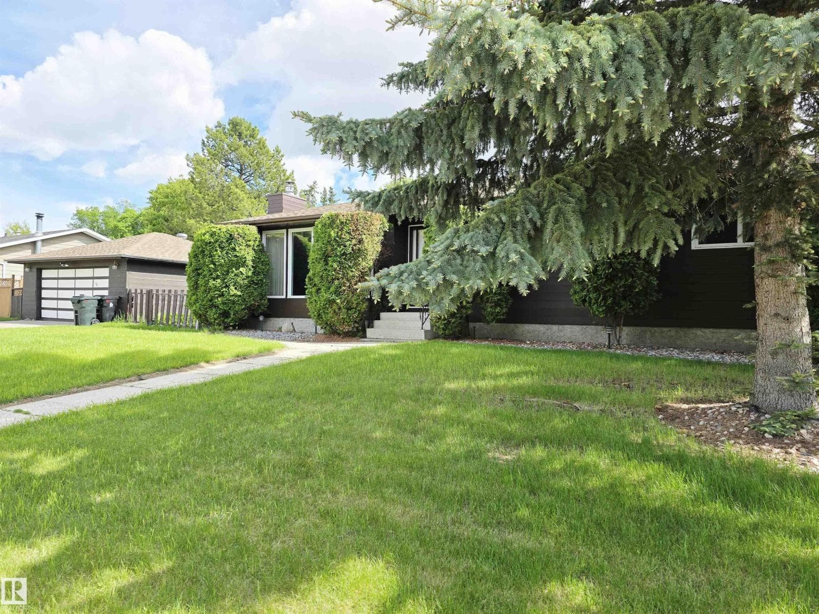 66 MILLER AV — photo 5