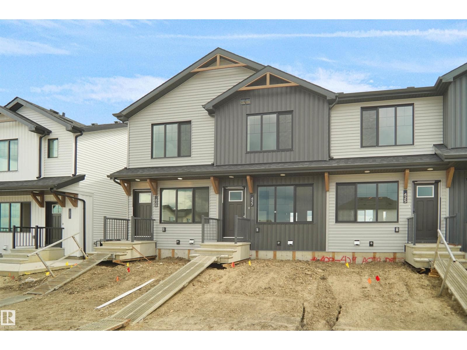 427 ASTER DR NW — photo 2