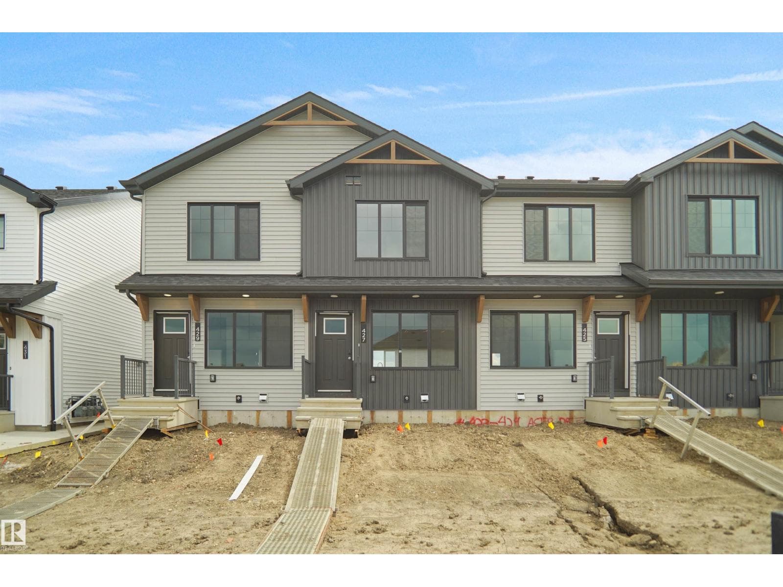 427 ASTER DR NW