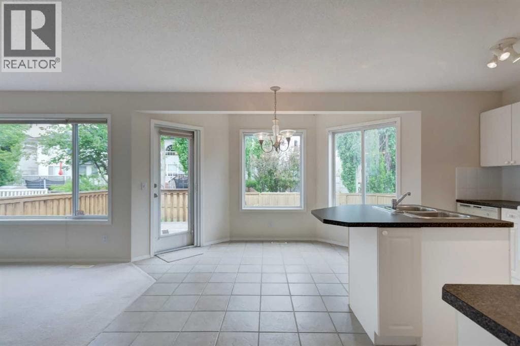 111 Sierra Nevada Way SW — photo 3
