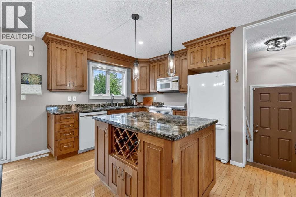 10640 Oakmoor Way SW — photo 2