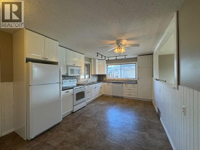 103 Erith Drive — photo 5