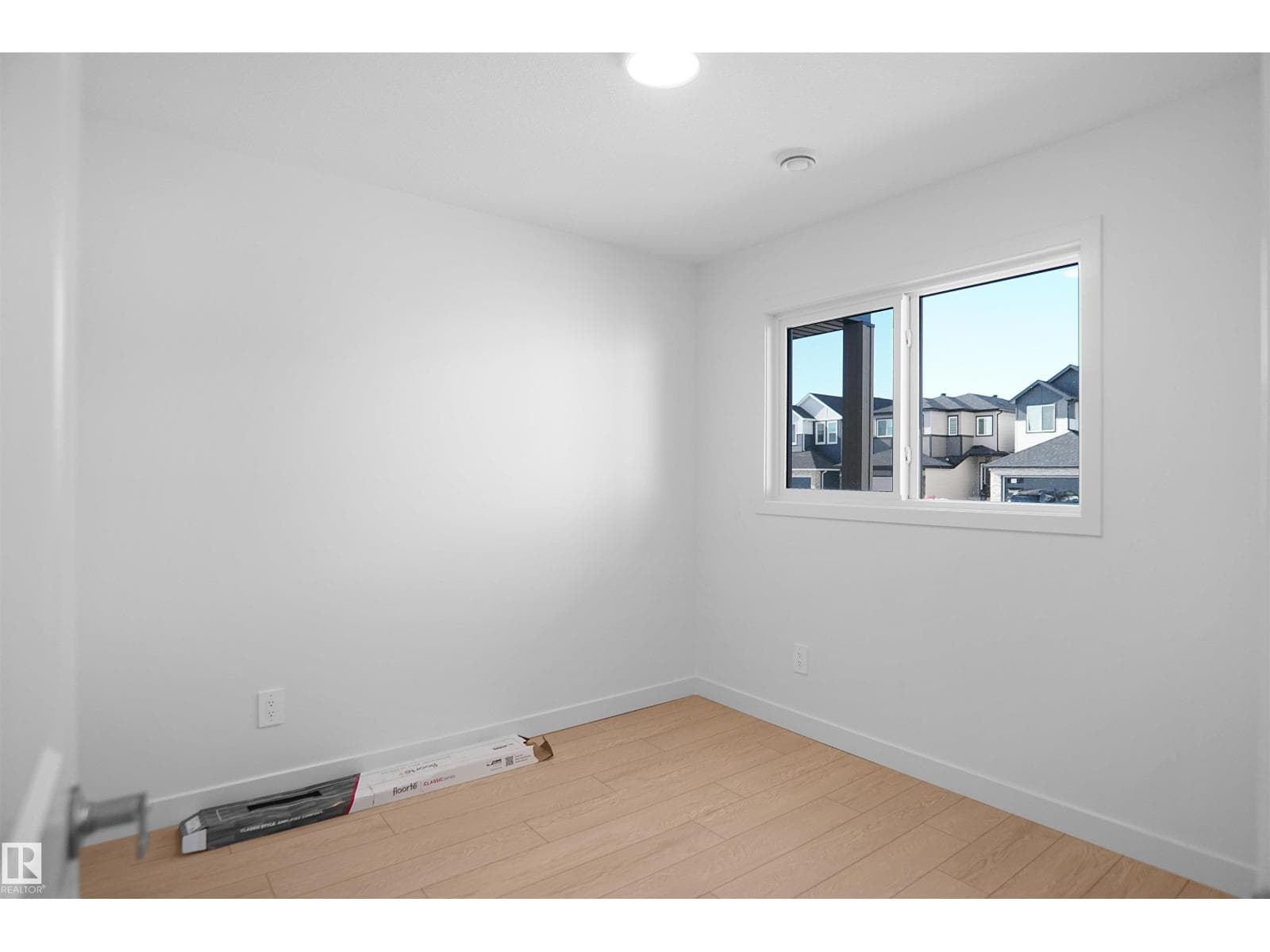 107 NERINE CR — photo 4