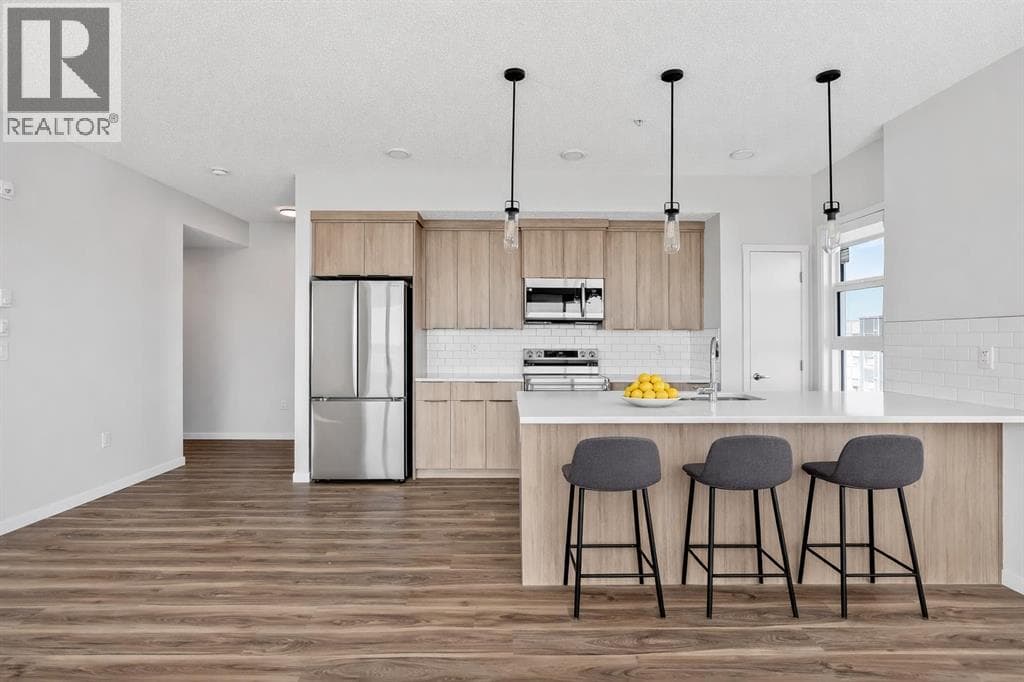 415, 40 Carrington Plaza NW — photo 3