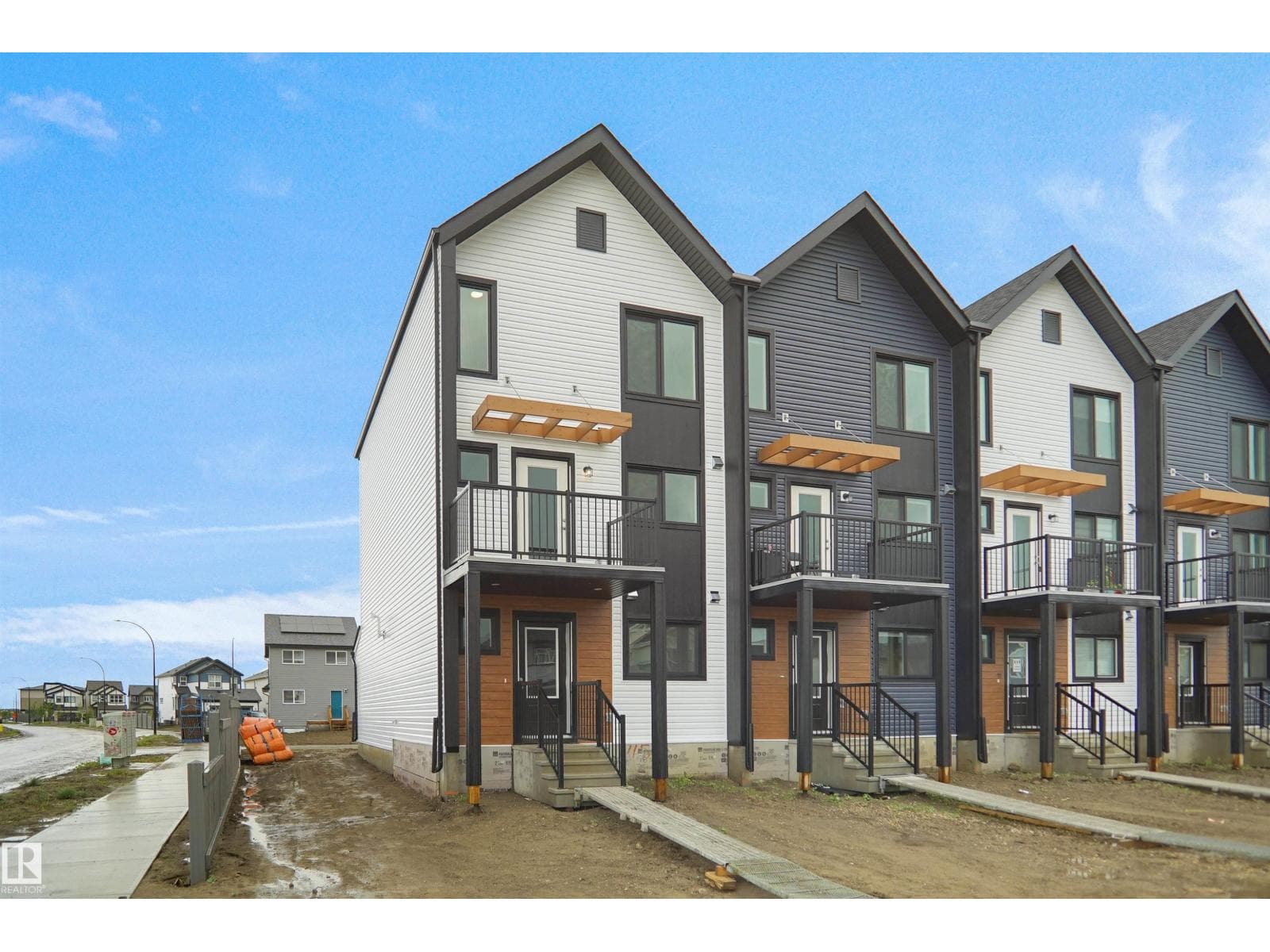 115 Nerine CR — photo 2