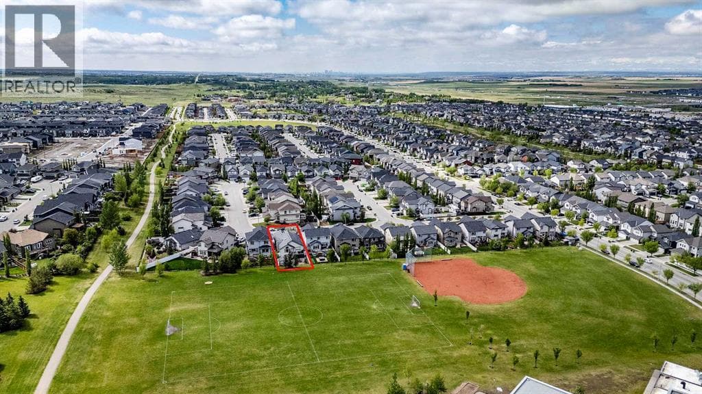 242 Kingsbury View SE — photo 4