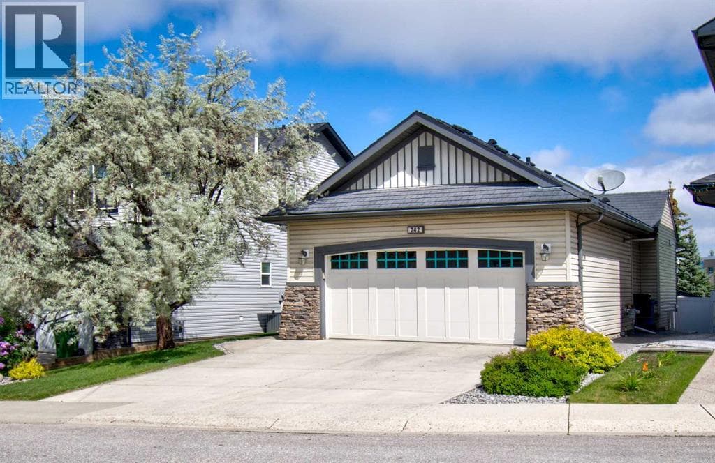242 Kingsbury View SE