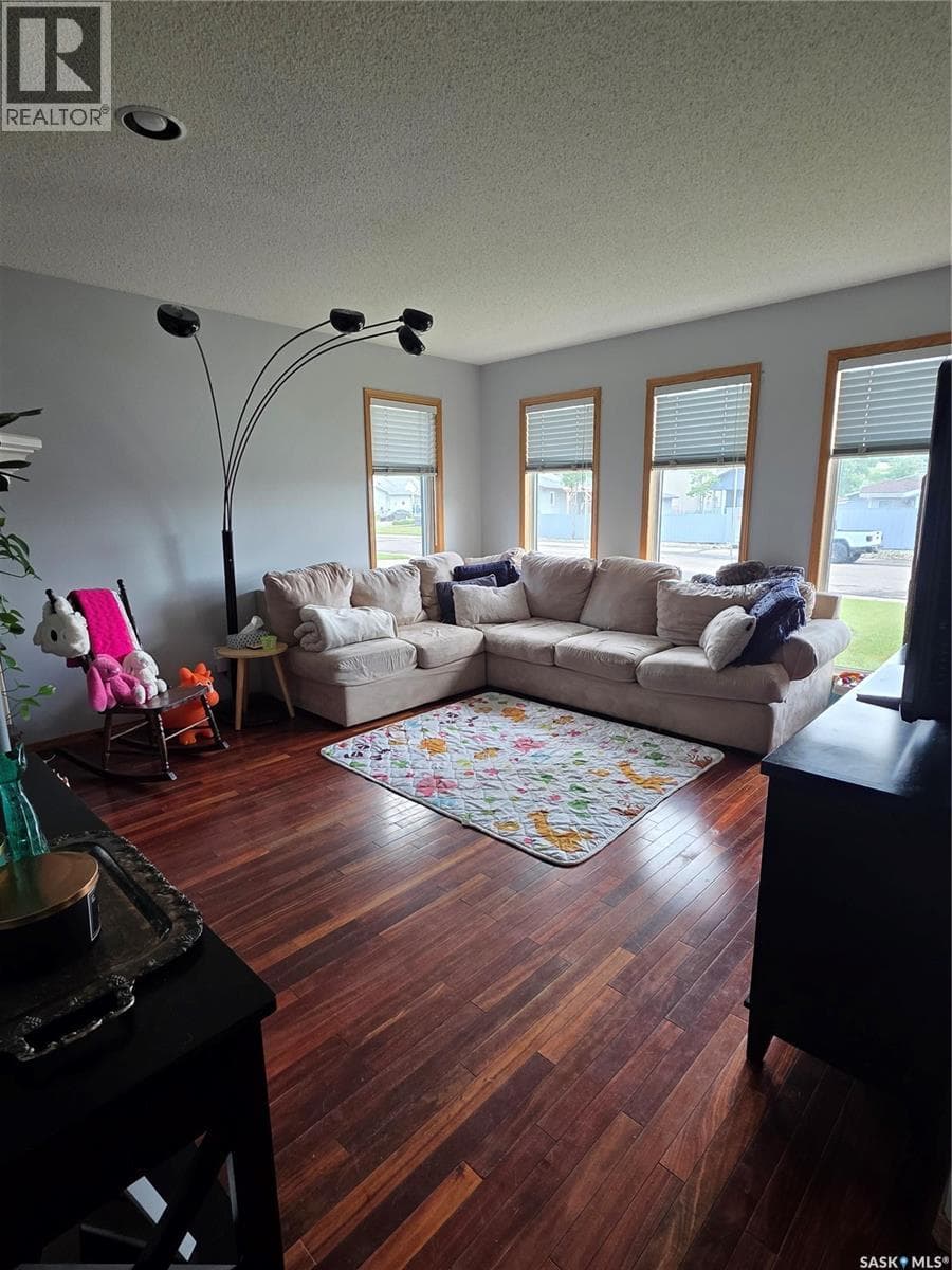 705 Sun Valley DRIVE — photo 5