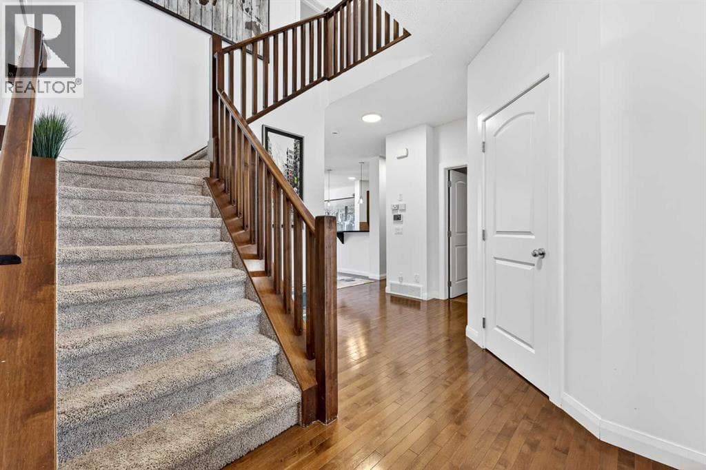 163 Ravenscroft Green SE — photo 5