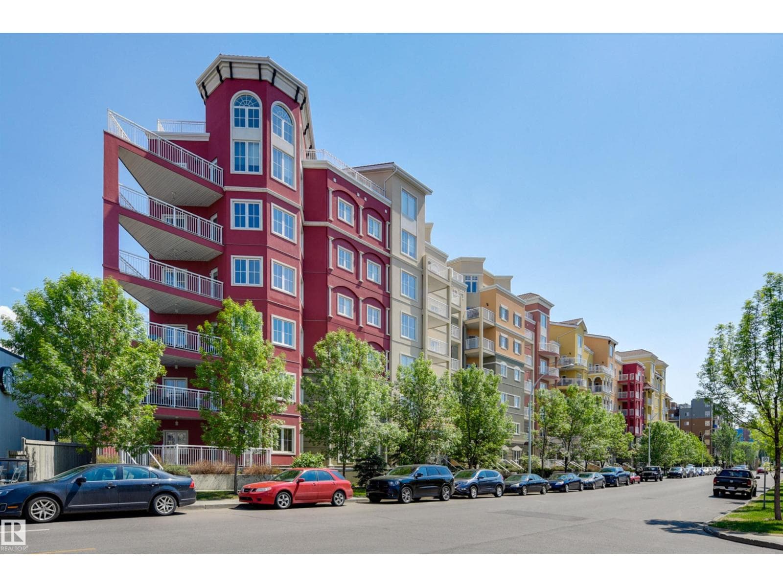 #521 10333 112 ST NW