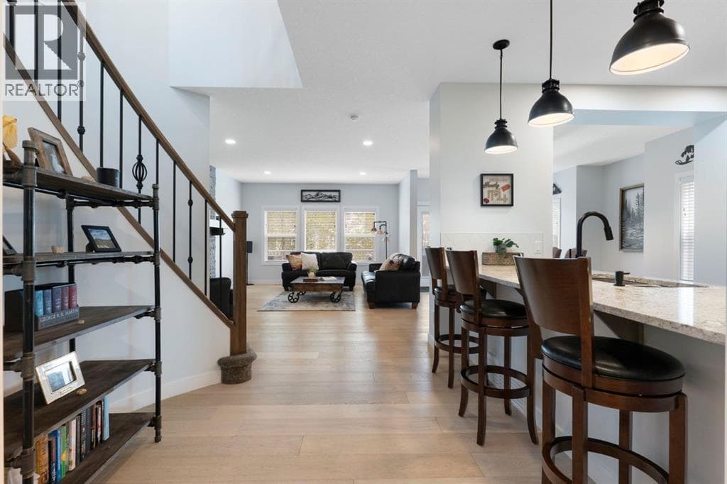 99 Ridge View Close — photo 4