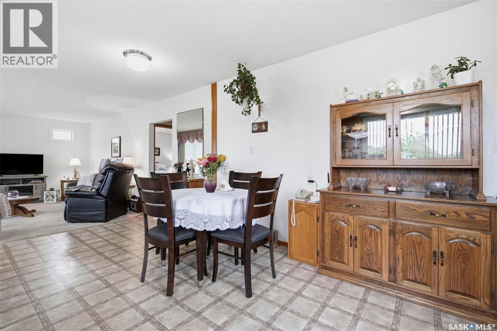 3 bed 2 bath single family at 1019 McMillan AVENUE — $275,000 — photo 7