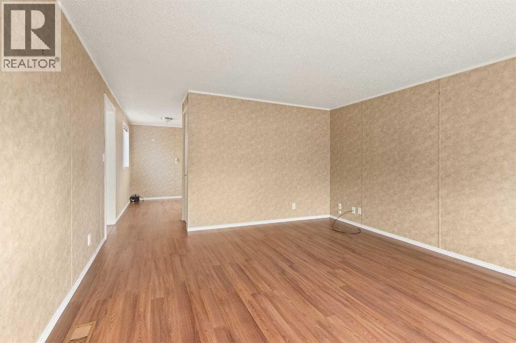 47, 4000 13 Avenue SE — photo 5