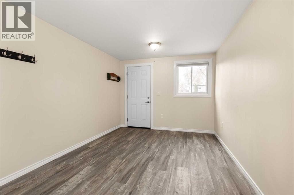 47, 4000 13 Avenue SE — photo 3