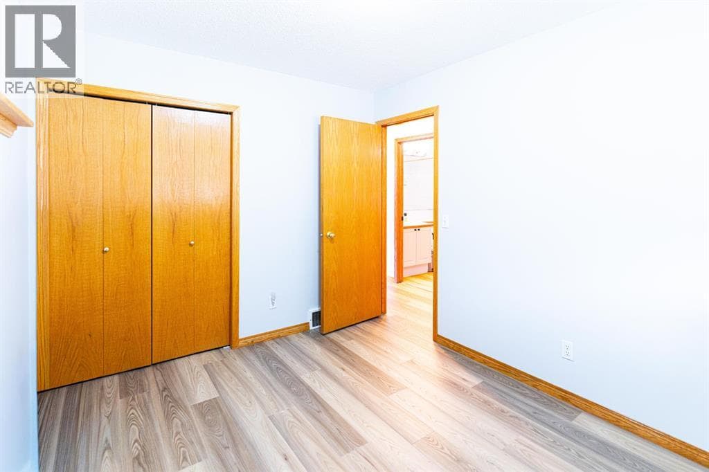 70 Elizabeth Way SE — photo 4