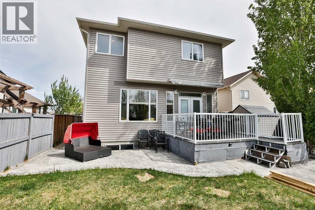 14 Thyrza Burkitt Place N — photo 2