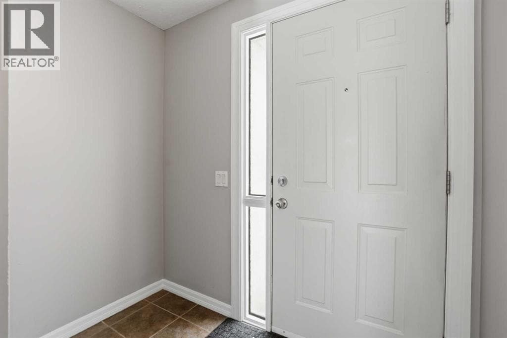 43, 5425 Pensacola Crescent SE — photo 3