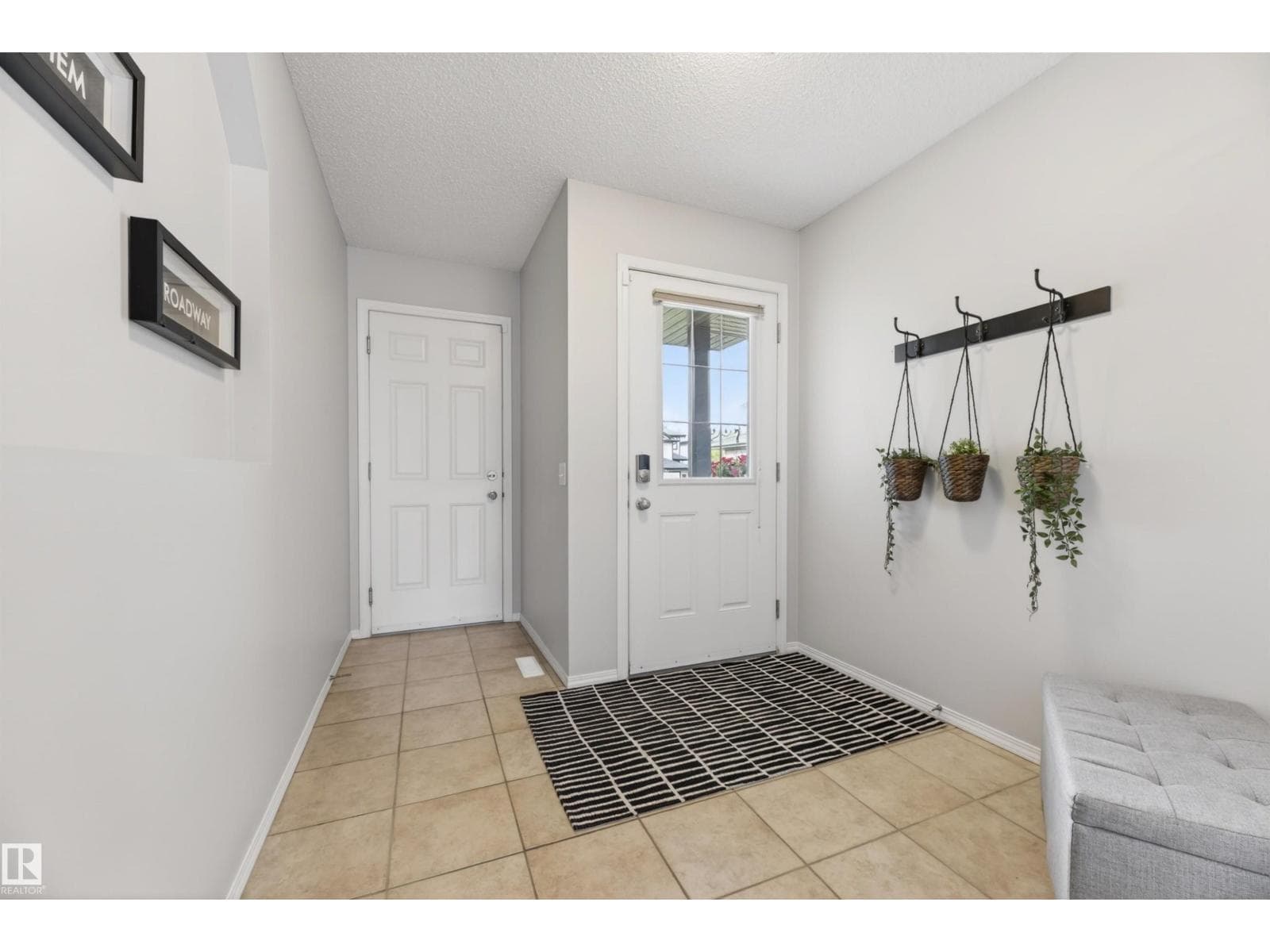 233 FOXBORO CV — photo 4