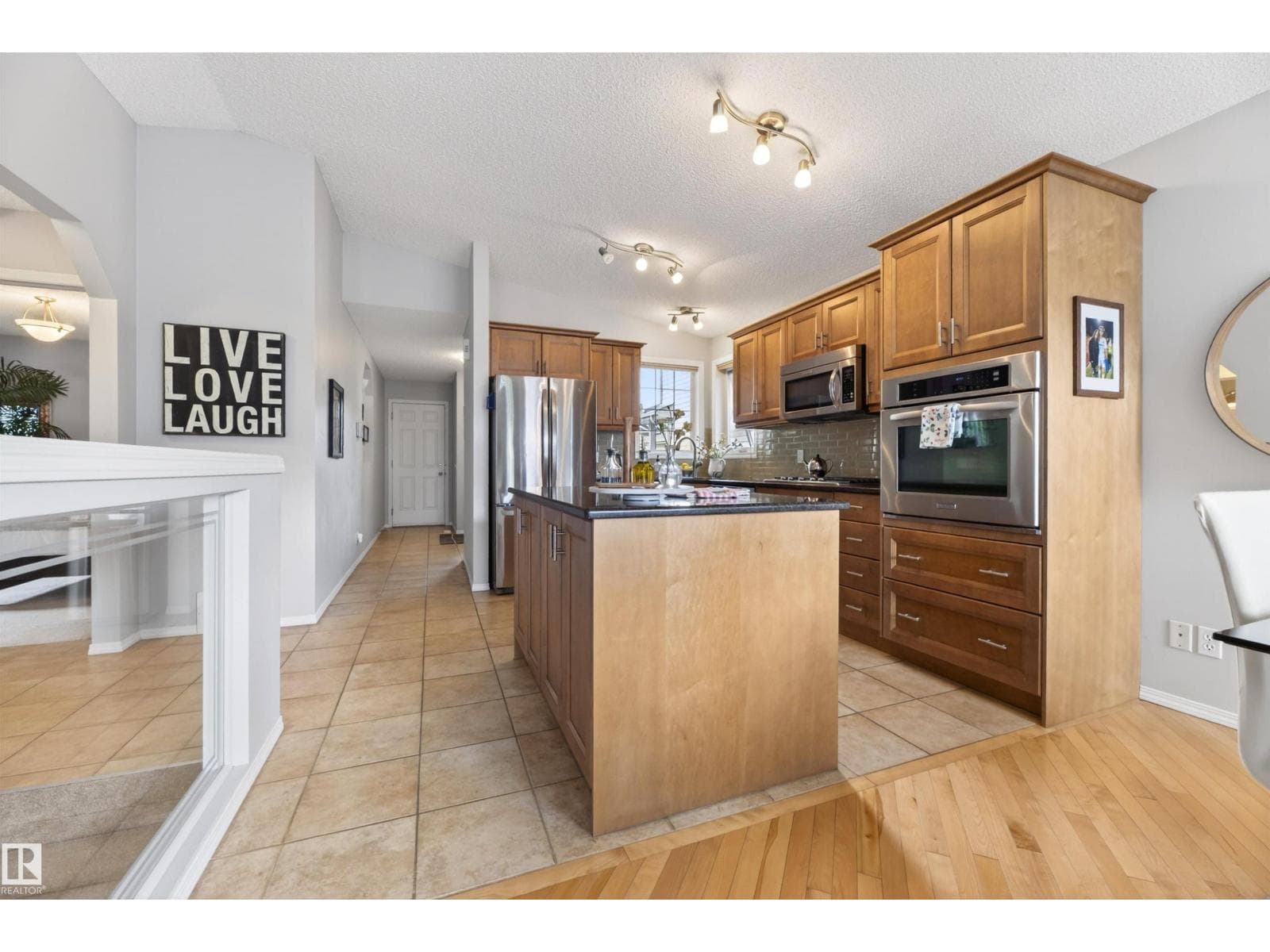 233 FOXBORO CV — photo 5
