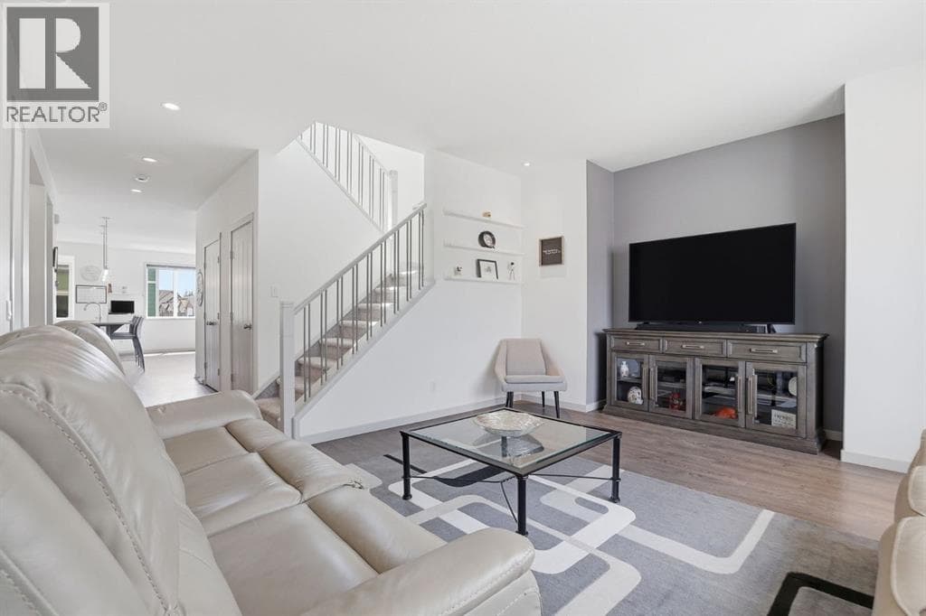341 Marquis Heights SE — photo 5