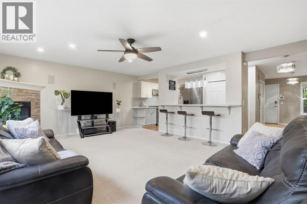 450 Elgin Way SE — photo 4