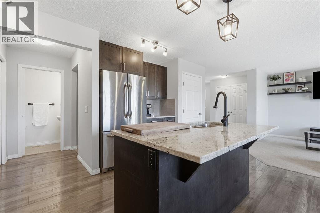 73 Mount Rae Heights — photo 4