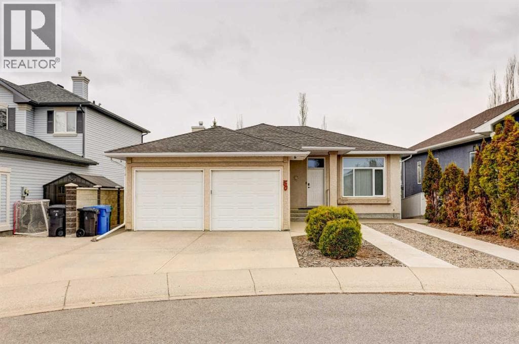 50 Sarcee Place W — photo 2