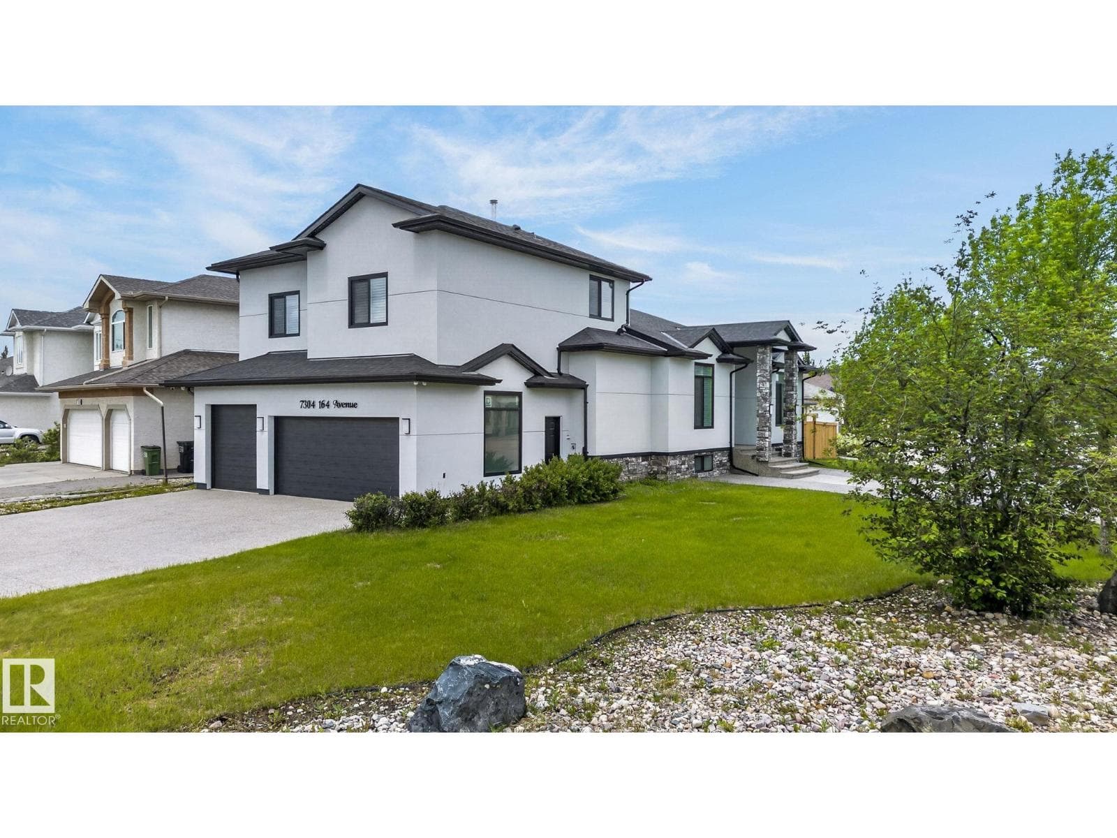 7304 164 AV NW