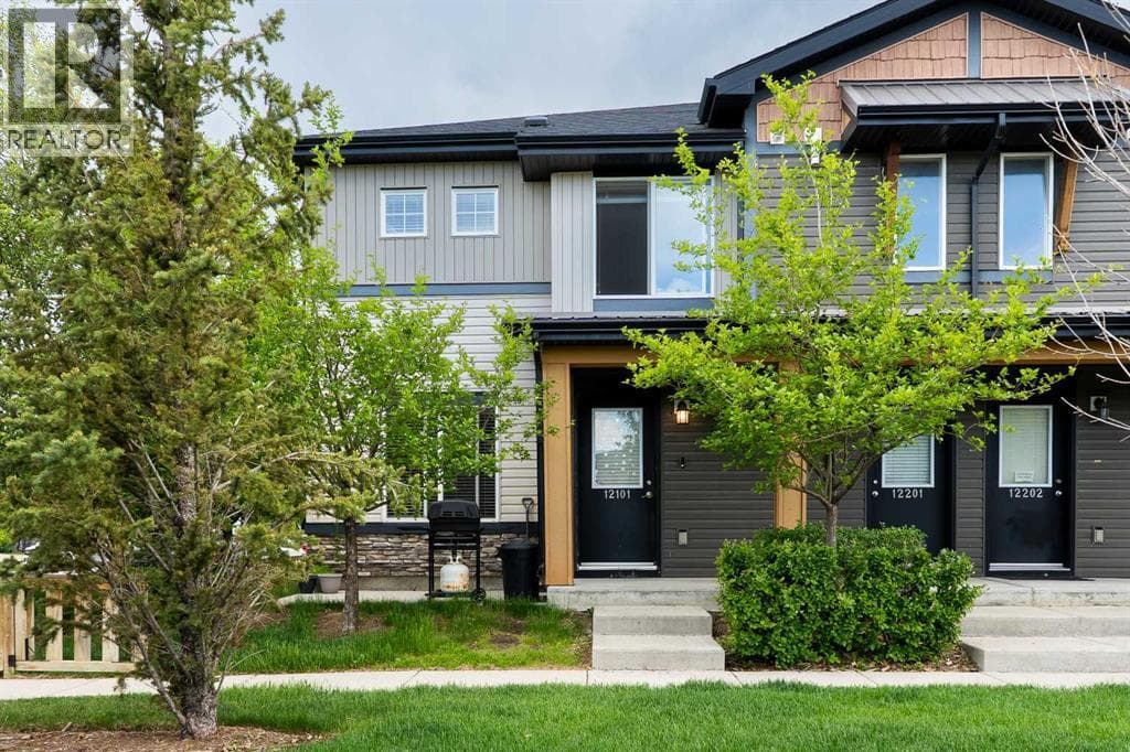 12101, 2781 Chinook Winds Drive SW
