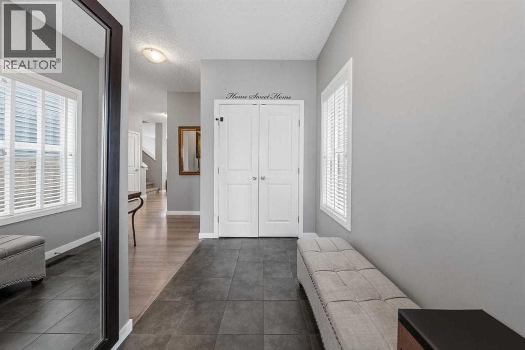 286 Kings Heights Drive SE — photo 3
