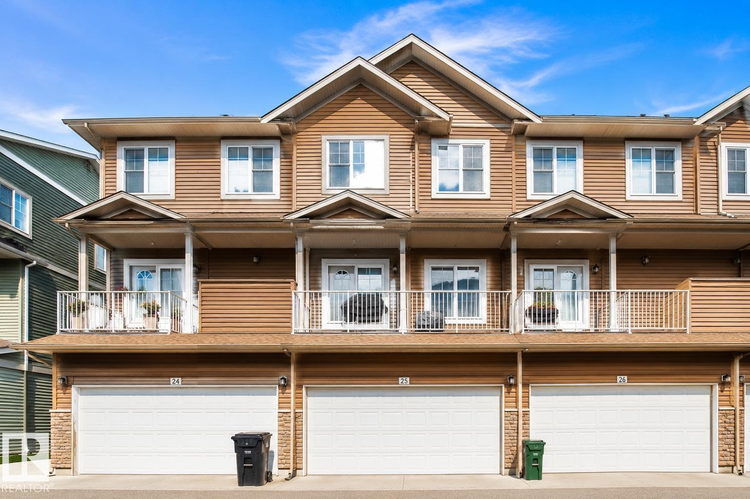 #25 1051 GRAYDON HILL BV SW