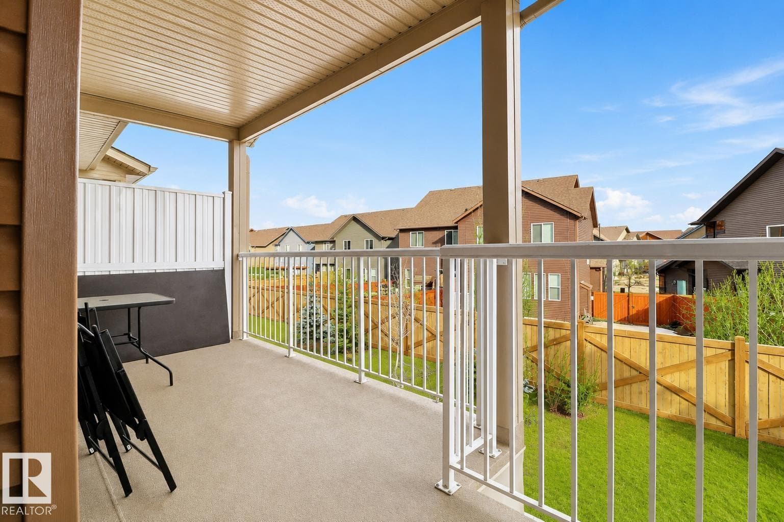 #25 1051 GRAYDON HILL BV SW — photo 3