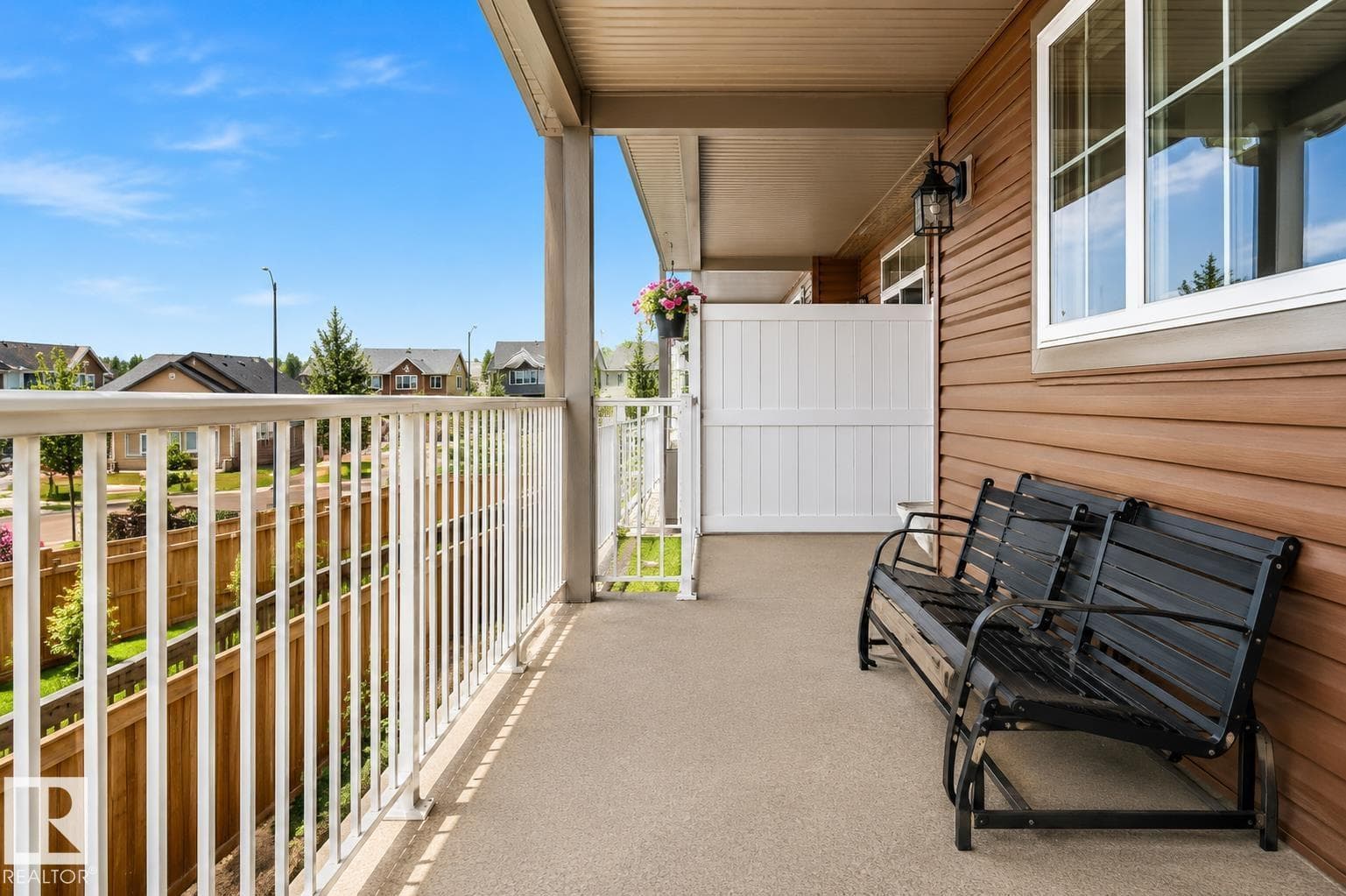 #25 1051 GRAYDON HILL BV SW — photo 4
