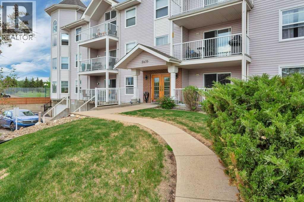 103, 5435 Lakeshore Drive — photo 3