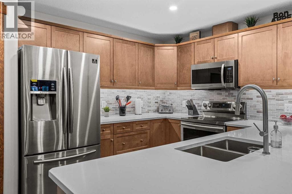 205, 170 Crossbow Place — photo 4