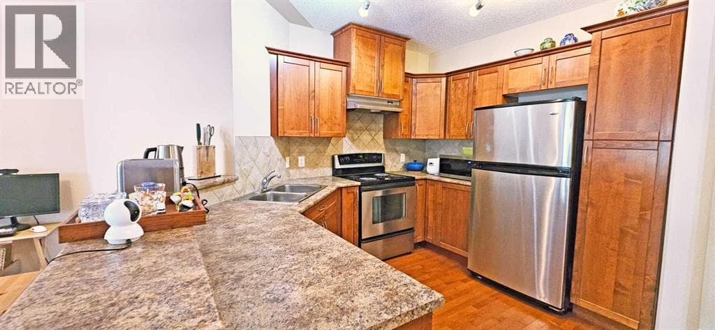 305, 30 Discovery Ridge Close SW — photo 5