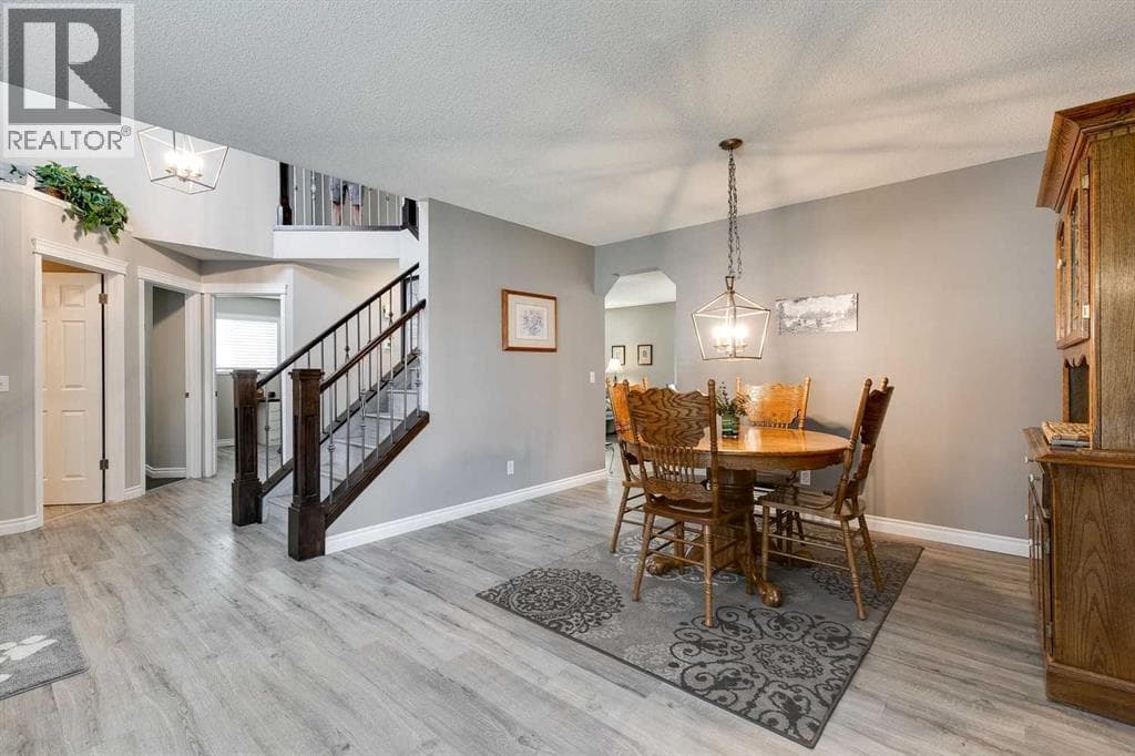 274 Mt Assiniboine Place SE — photo 4